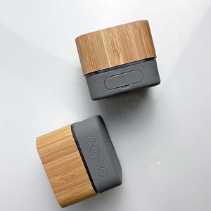 Quảng trường nhỏ không thấm nước BT Loa EU thân thiện với môi tre biểu tượng tùy chỉnh loa không dây cho quà tặng doanh nghiệp - Product Image 2