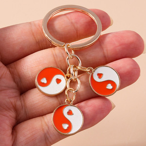 Portachiavi per Coppie in Stile Wenyinese, Design Cartoon di Tendenza Nazionale con Cuore Tai - Product Image 4