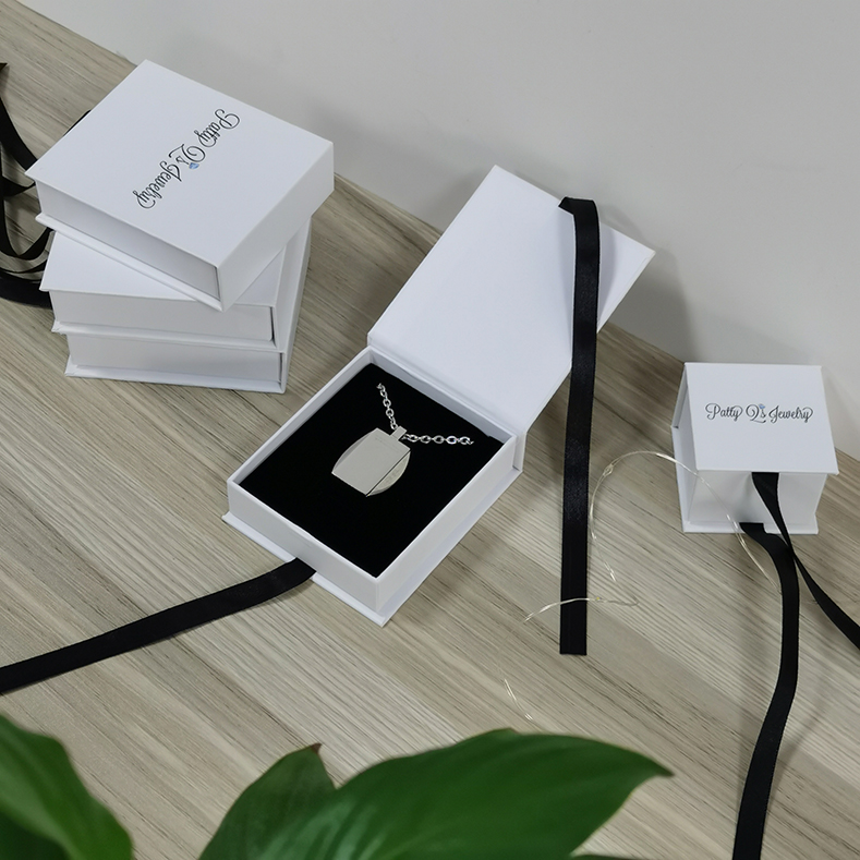 Бумажная картонная Магнитная коробка для ювелирных изделий на заказ, упаковка с лентой