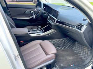 <span class=keywords><strong>BMW</strong></span> <span class=keywords><strong>Serie</strong></span> <span class=keywords><strong>3</strong></span> <span class=keywords><strong>2020</strong></span> Sedán Usado, Volante a la Izquierda, para Exportación - Product Image 3