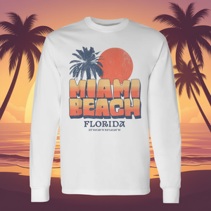 Camiseta de manga larga con estampado de palmeras y puesta de sol retro de Miami Beach, Florida - Product Image 3