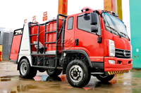 Camions de pompiers tout-terrain à châssis renforcé 4x4 de 2 m³ pour conditions routières complexes