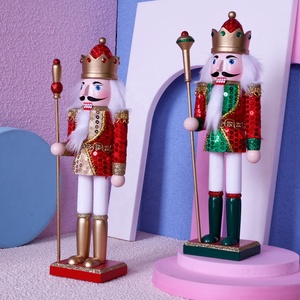 Décoration de Noël en bois en gros, <span class=keywords><strong>Casse</strong></span>-<span class=keywords><strong>noisette</strong></span> <span class=keywords><strong>soldat</strong></span> personnalisé de 12 pouces, cadeau idéal pour Noël - Product Image 3