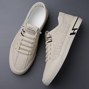 Zapatillas Blancas Transpirables para Hombre, Zapatos Casuales de Piel Sin Cordones, Color Beige Sólido, Diseño Moderno, Origen Wenzhou - Product Image 3