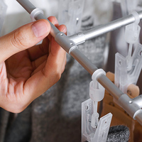 Séchoir à linge multifonctionnel en alliage d'aluminium avec pinces multiples pour chaussettes et sous-vêtements, crochet de balcon, design pliable