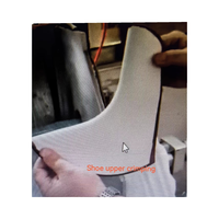 Une couche mince de tissu de polyester avec un support adhésif revêtement de colle thermofusible sur le tissu de tissu a le côté adhésif
