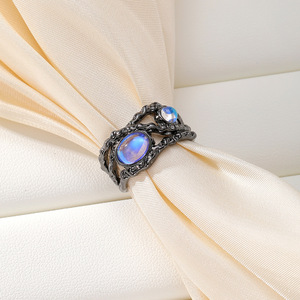 Anillo de piedra lunar azul real de aleación de zinc con diseño geométrico para mujer, joyería de fiesta - Product Image 1