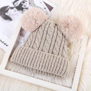 <span class=keywords><strong>Bonnet</strong></span> à tricoter d'hiver pour <span class=keywords><strong>femme</strong></span> <span class=keywords><strong>avec</strong></span> rayures épaisses et <span class=keywords><strong>pompon</strong></span> <span class=keywords><strong>Bonnet</strong></span> adulte de couleur unie pour la chaleur - Product Image 6