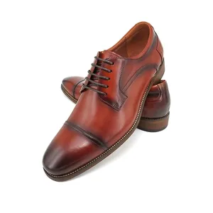 Zapatos puntiagudos de cuero para hombre, calzado transpirable a la moda, fabricado en China