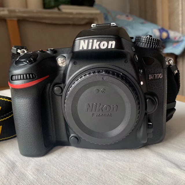 D7100 Second Hand OEM DSLR Camera Beginner Portrait Photography CMOS SD Cheap Price Full HD Video Optical Stabilization Lithium