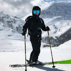 Bâtons <span class=keywords><strong>de</strong></span> <span class=keywords><strong>ski</strong></span> en fibre <span class=keywords><strong>de</strong></span> <span class=keywords><strong>carbone</strong></span> <span class=keywords><strong>de</strong></span> haute qualité bâtons coulissants nordiques en alliage d'aluminium vendus en Europe et en Amérique - Product Image 5