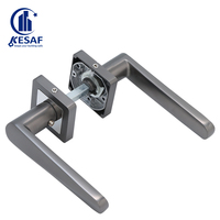 Poignées de levier en alliage de zinc et d'aluminium de qualité supérieure pour portes robustes, disponibles dans une variété de formes