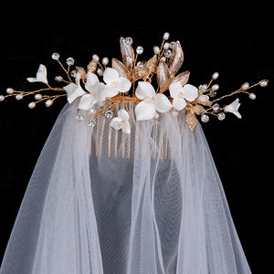 Vente en gros de voiles de <span class=keywords><strong>mariage</strong></span> élégants et brillants, accessoires de tulle de mariée blanc, voiles de mariée à quatre couches avec peigne - Product Image 3