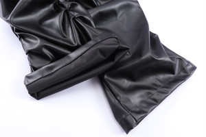 บุรุษกางเกงหนังเงาเงาผู้<span class=keywords><strong>ชาย</strong></span>จีบหนัง PU Streetwear <span class=keywords><strong>กางเกง</strong></span>ลําลองหลวม<span class=keywords><strong>กางเกง</strong></span>หนังพังก์แบบกําหนดเอง - Product Image 6