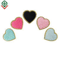 Patchs en chenille patchs de broderie à coudre personnalisés en forme de coeur chenille à paillettes avec bordure en paillettes dorées