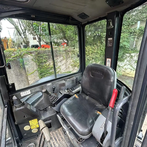 Excavatrice Offre Spéciale Hitachi 50u, solide pour le terrassement des terres agricoles et le retrait d'obstacles de taille moyenne - Product Image 4