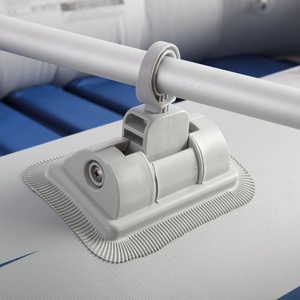 Bateau pneumatique en PVC 297*127*46 CM pour trois personnes avec rames de luxe, pompe haute performance, quille résistante, porte-canne à pêche amovible - Product Image 4