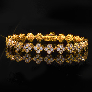 Wholesale 2026 New 14K Gold Filled Premium <b>Copper</b> Round Cut Moissanite Vintage Elegant Four-Leaf Clover <b>Bangle</b> for Women Gift - Product Image 4