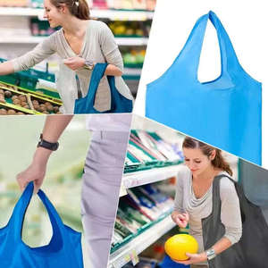 Sac de shopping pliable à grande capacité, imperméable, à bandoulière, en tissu polyester, imprimé sur mesure en usine, pour femmes - Product Image 6