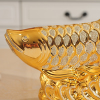 Sculptures Céramiques Créatives Arowana Doré pour Décorations de Salon et de Bureau