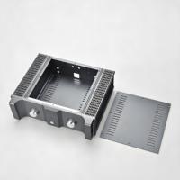 Boîtier d'amplificateur audio HIFI CNC en aluminium brossé sur mesure, dissipateur thermique simple face, protection IP67, puissance maximale 5000W
