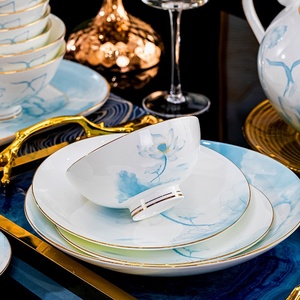 Vaisselle en céramique de Jingdezhen, service de table en porcelaine fine, motif lotus, pour hôtel, avec bord doré, bol, assiette, bol cadeau, baguettes, vente en gros - Product Image 2