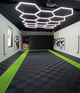 กระเบื้องปูพื้นโรงรถพลาสติกรีไซเคิลรักษ์โลก ไม่ต้องใช้กาว ติดตั้งง่าย ปรับแต่งได้ตามพื้นที่ - Product Image 1