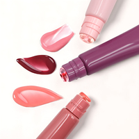 Gloss à lèvres végétalien longue tenue de haute qualité avec logo personnalisé, brillant, pigmenté, en tube souple, repulpant aux peptides, idéal pour l'été, fabrication OEM