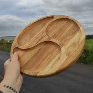 Platos de Madera Ecológicos Hechos a Mano con una Bandeja de Servir de Madera de Acacia y Mango Natural, Ideales para Uso Diario - Product Image 3