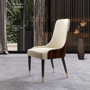 Chaise de chambre à coucher de style moderne rembourrée noire avec pieds en bois - Product Image 3