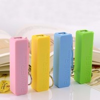 Batterie externe portable de petite taille à charge rapide avec coque en plastique ABS 2600mAh avec batterie Li-Polymère