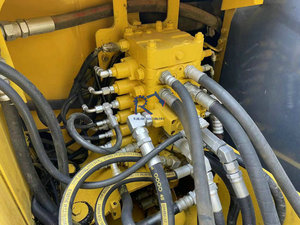 รถขุดไฮดรอลิกแบบตีนตะขาบ Komatsu PC130 มือสอง น้ำหนัก 13 ตัน ของแท้จากญี่ปุ่น รถขุดขนาดกลาง รุ่น PC130-7 PC130-8 ขาย - Product Image 6
