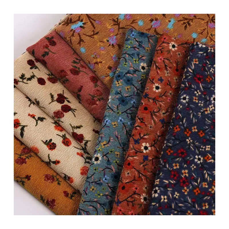 Vente en gros de 8 fosses de tissu velours côtelé petit tissu floral en polyester de haute qualité robes de mode textiles de maison sacs chemises