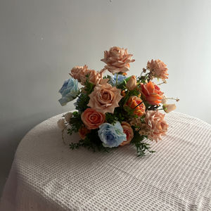 Boule de fleurs artificielles vertes D-FB247 en gros, boule de fleurs orange artificielle, centre de table pour mariage, boule de fleurs en soie pour décoration d'événements - Product Image 1