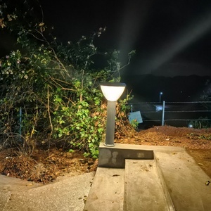 Lampes solaires LED pour pelouse de jardin extérieur 100W, IP65, avec construction en aluminium et panneau <span class=keywords><strong>solaire</strong></span> encastré - Product Image 3