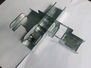 Bền chống ăn mòn kim loại phụ kiện ánh sáng thép Keel nối cho trần ánh sáng theo dõi trong căn hộ biệt thự trường học - Product Image 2