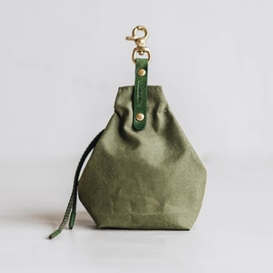 In-stock Portable Solid <b>Color</b> Dog Treat Bag Outdoor Drawstring Canvas Dog <b>Food</b> Bag Dog Waste Bag with Custom LOGO Engraving - Product Image 3