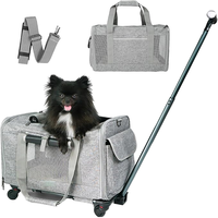 Porte-animaux de compagnie en polyester de luxe à la mode avec roues pour chiens jusqu'à 15 livres Approuvé par les compagnies aériennes Poussette pliable à roulettes