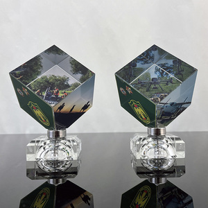 MH-F0403 Khung Ảnh Pha Lê Thủy Tinh Xoay Phát Sáng - Product Image 4