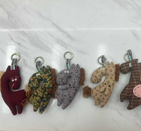 Porte-clés jouet en gros, fait main, pendentif cheval mignon, en tissu dessin animé, cheval créatif, accessoires de porte-clés IY