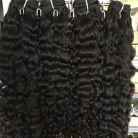 Cheveux Indiens Bruts Bouclés en Paquets Vierge Non Traités Extensions de Cheveux Humains Aligné Cuticule Vendeur en Gros de Cheveux Indiens Bruts
