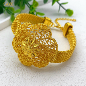 مجموعة مجوهرات فاخرة مطلية بالذهب ومطلية بالزهور قلادة وأقراط خاتم سوار يتضمن رائعة لحفل الزفاف والمناسبات الخاصة - Product Image 4