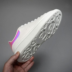 Chaussures de sport classiques modernes de luxe en tissu extensible avec fermeture éclair, confortables, durables, à semelle épaisse, pour hommes et femmes - Product Image 2