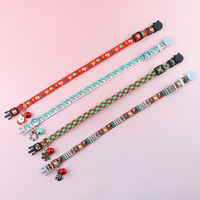 Verstellbares Weihnachts-Katzenhalsband mit Schleife aus Polyester-Nylon, Bedrucktes Kätzchen-Halsband mit Glockenanhänger