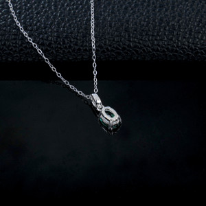 Collier en argent sterling 925 avec émeraude cultivée en laboratoire - Product Image 4