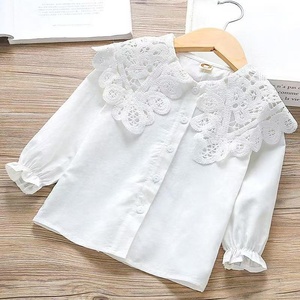 Maglietta con pizzo, maglia bianca a maniche lunghe per bambina, top a maniche lunghe stile scolastico per bambini di taglia media - Product Image 2