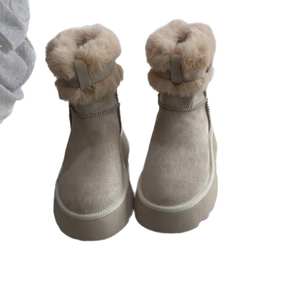 Bottes de neige courtes à semelle épaisse confortables et décontractées pour femmes, tige en PVC, tendance mode chaude - Product Image 3