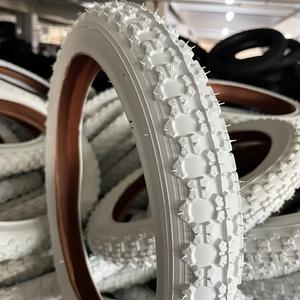 Pneu <span class=keywords><strong>de</strong></span> vélo coloré 12.5 "Pneus <span class=keywords><strong>de</strong></span> vélo pour enfant 12 1/2X2 1/4 (62-203) et 12.5" Tubes <span class=keywords><strong>de</strong></span> vélo robustes <span class=keywords><strong>Valve</strong></span> Schrader - Product Image 1