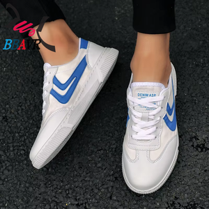 2021 Casual Fashion Student Sports <b>Running</b> Jogging Canvas Skateboard Men Shoes - Product Image 3