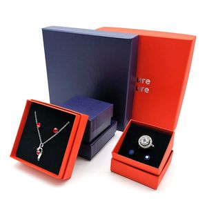 กล่องกระดาษแข็งพิมพ์ลายแบบกำหนดเองสำหรับใส่เครื่องประดับ ยี่ห้อ Everwin ผลิตจากวัสดุรักษ์โลก พร้อมซับในกำมะหยี่ รูปทรงสี่เหลี่ยมผืนผ้า ฝาปิดฐานสี่เหลี่ยม ลายพิมพ์แบบสี่เหลี่ยม ขายส่ง - Product Image 3